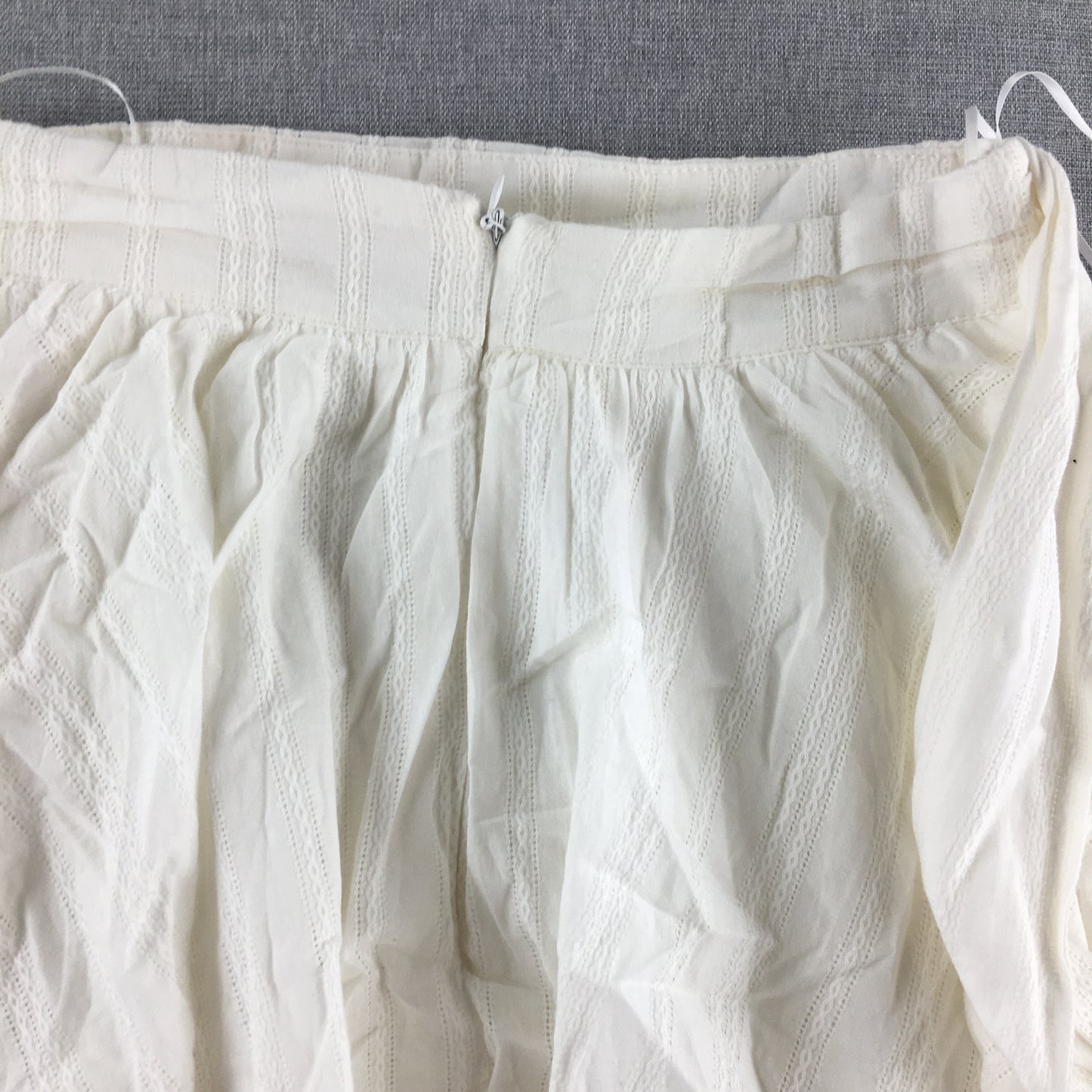 Showpo Womens Mini Skirt Size 8 White Belted