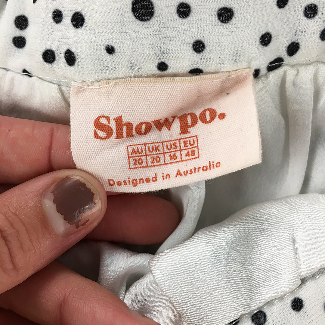 Showpo Womens Shorts Size 20 White Dot Pattern Bermuda