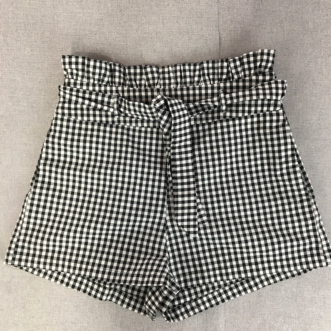 Boohoo Womens Bermuda Shorts Size 8 White Black Checkered Elastic Waist