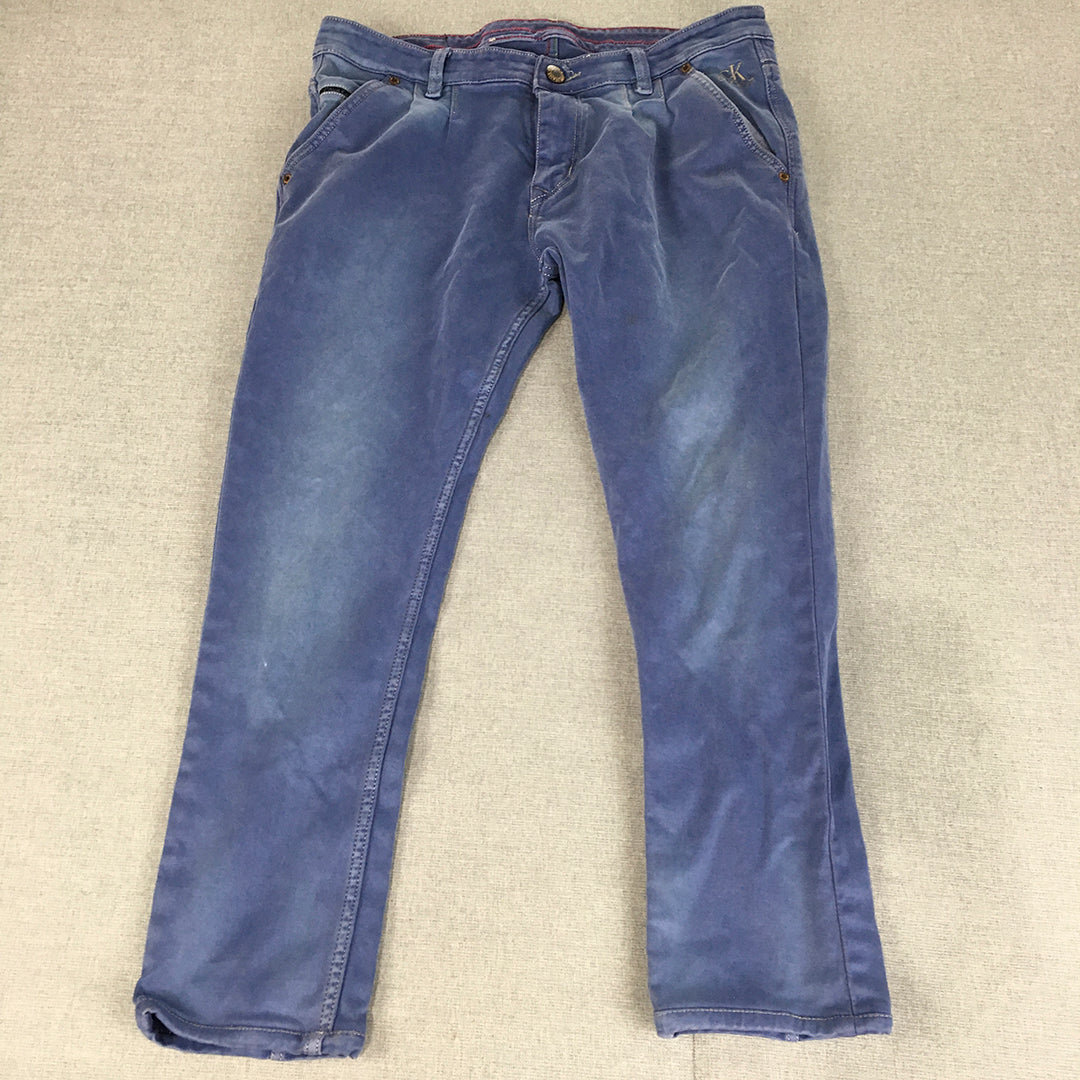 Calvin Klein Womens Jeans Size 34 (W34 x L26) Blue Slim Straight Light Wash