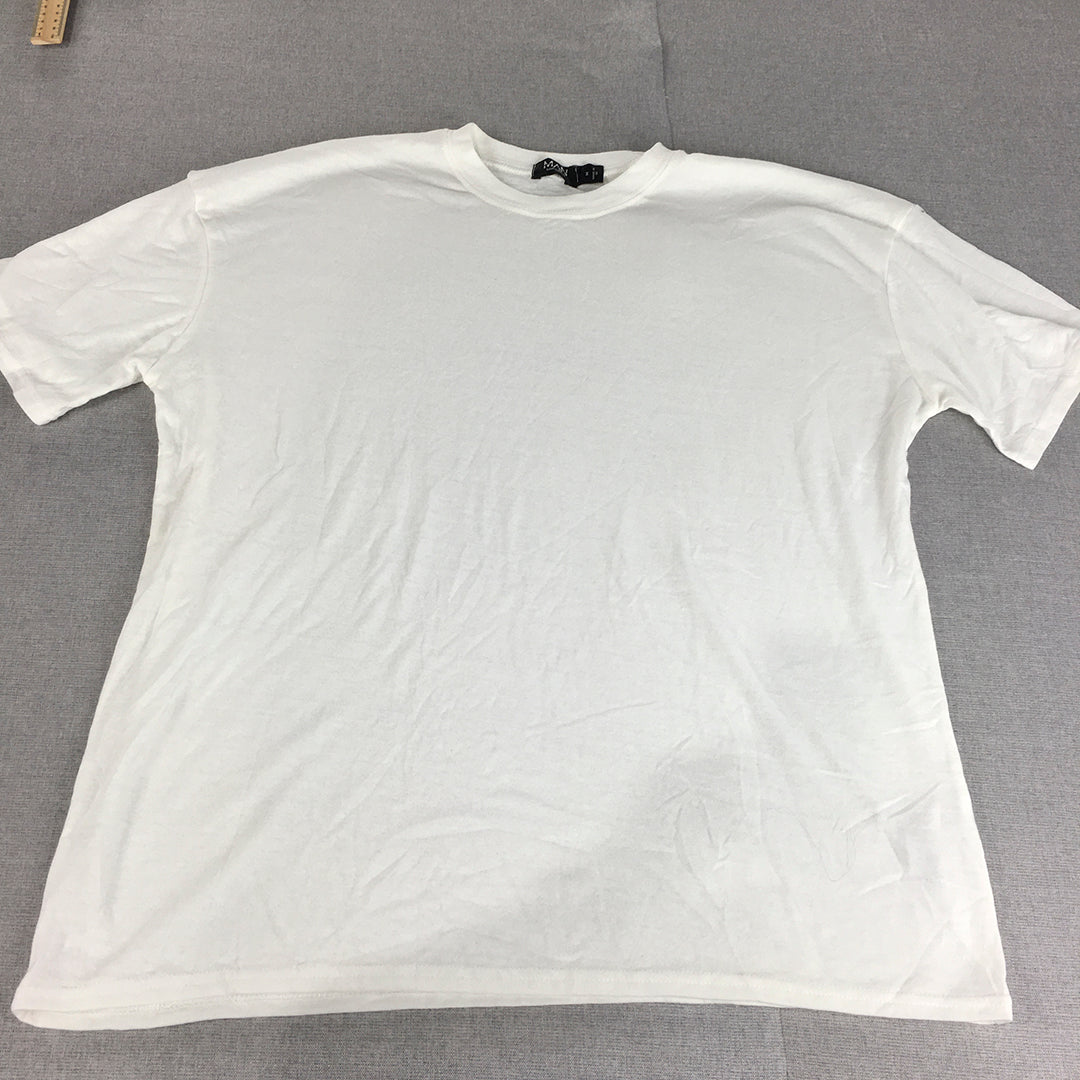 Boohoo Man T-Shirt Size M White Loose Fit Short Sleeve Crew Neck Tee