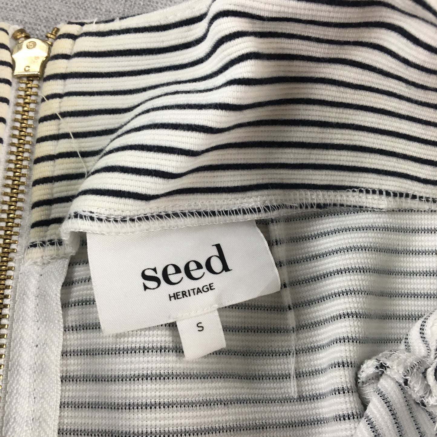 Seed Heritage Womens Mini Skirt Size S White Striped Stretch Fabric