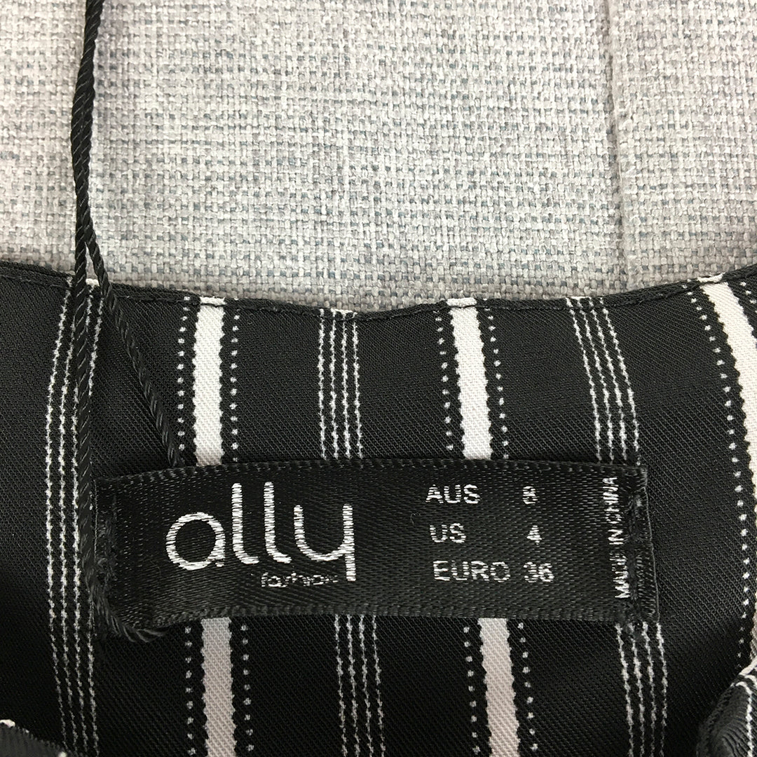 Ally Womens Shorts Size 8 Black Striped Bermuda